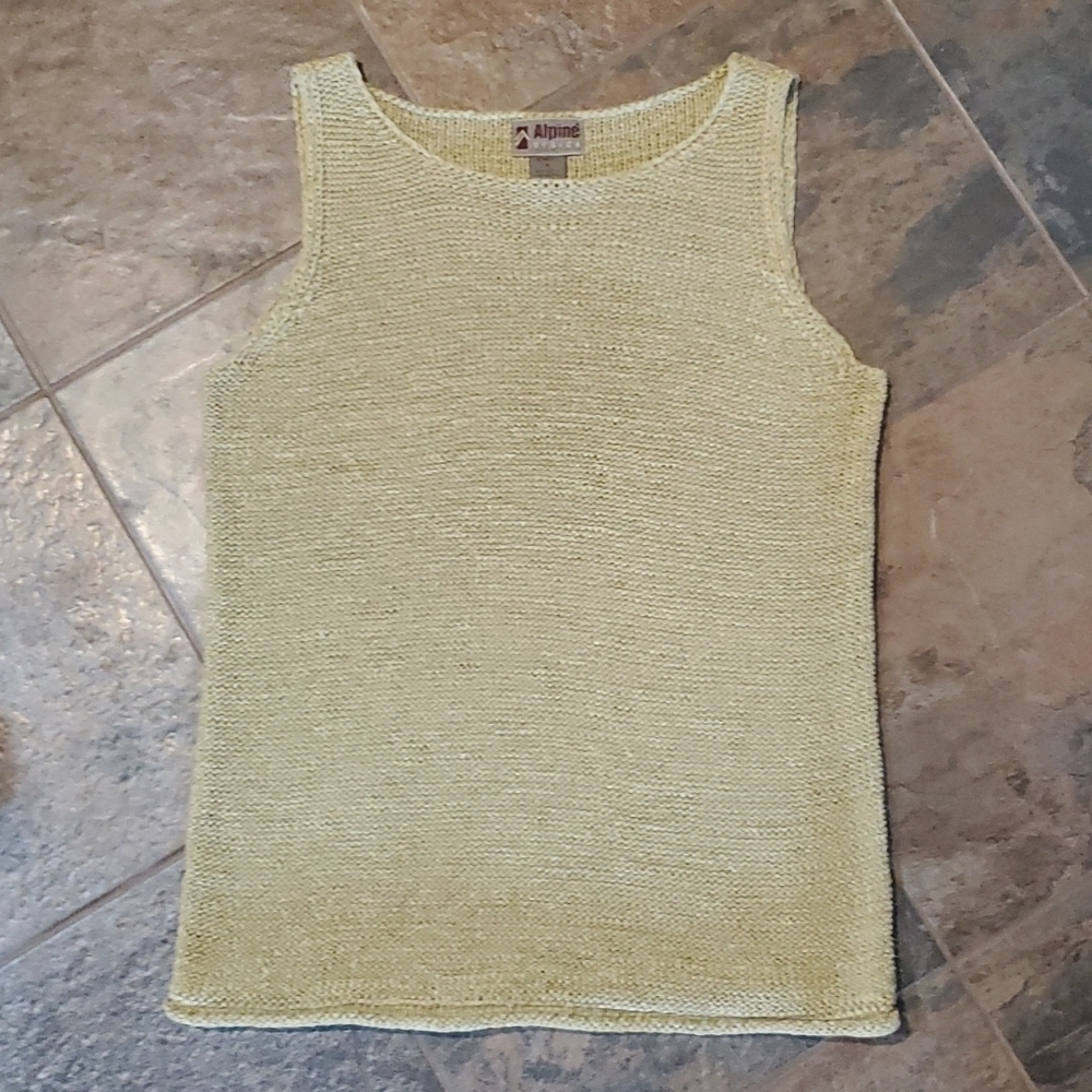 Alpine* Design Top - Picture 4 of 7
